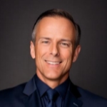 Derek Dicker Headshot